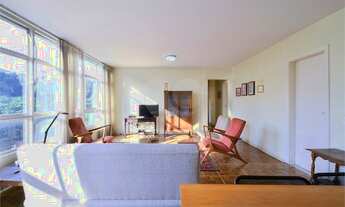 Imagem 6: Pinheiros perto do metrô