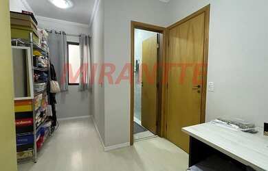 Imagem 5: Sobrado para venda tem 240 metros quadrados com 3 quartos