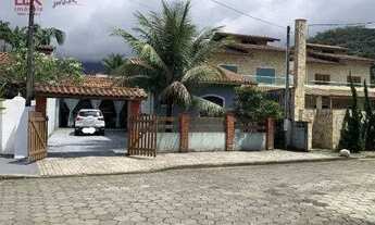 Imagem: Casa com 3 dormitórios à venda, 184 m²