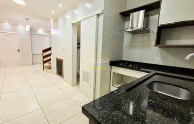 Imagem 3: CASA no ESPINHEIROS com 2 quartos para LOCAÇÃO, 59 m²