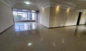 Imagem 2: Apartamento em Petrópolis com 260m² apenas 650 mil