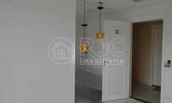 Imagem 4: Imóvel para venda com 46 metros quadrados com 2 quartos em Anil - Rio de Janeiro - RJ