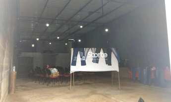 Imagem 2: Galpão à venda, 240m² por R$ 480.000 - Jardim Brasília - Uberlândia/MG