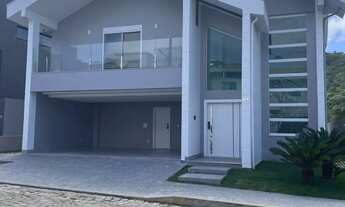 Imagem: CASA EM BC. Com 5 suítes, 6 bwc, 3 vagas