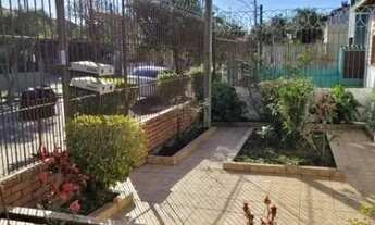 Imagem 4: Casa em Porto Alegre, no bairro Cavalhada, com 6 dormitório(s), e 6 banheiros, à