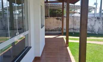 Imagem 4: Casa com 2 dormitórios e garagem coberta para 2 carros em Balneário Perequê