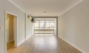 Imagem 1: Apartamento Modernizado de 161 m² no Edifício Samoa 3 Quartos, Suíte e Vista Privilegiada