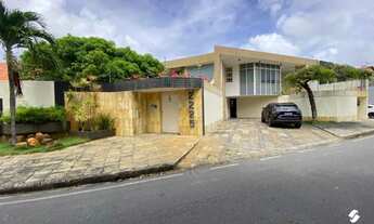 Imagem: Casa de Andar Espaçosa e Elegante Conforto