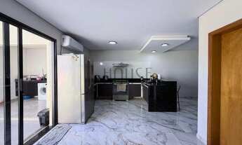 Imagem: Casa no condomínio Villagio Wanel à venda