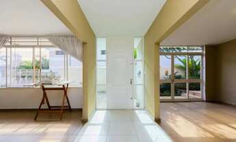 Imagem 7: Casa para venda em Pacaembu com 3 quartos, sendo 1 suíte , 384m²