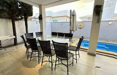 Imagem 2: Sobrado de 228 m² com 03 suítes à venda, por R$ 2.400.000 - Jardins Madri - Goiânia/GO