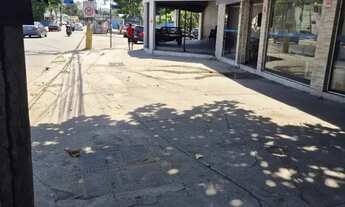 Imagem 2: Lojão Estrada dos Bandeirantes com André Rocha