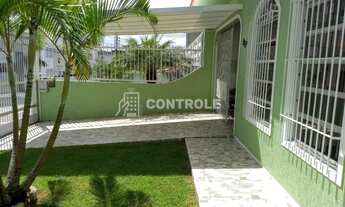 Imagem 2: B/Casa com 3 dorms, sendo 1 suíte, 2 vagas, com piscina e churrasqueira em Barreiros - Sã