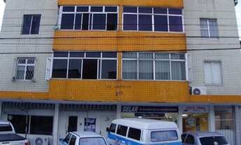 Imagem: Apartamento reformado com 2 quartos sendo