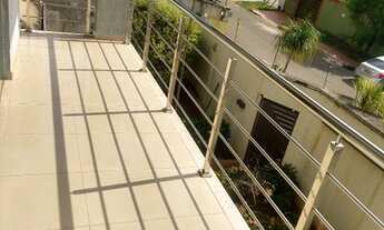 Imagem 7: Vende-se Sobrado 4 suítes, piscina e área gourmet, 243m², Localizado no Setor Jaó