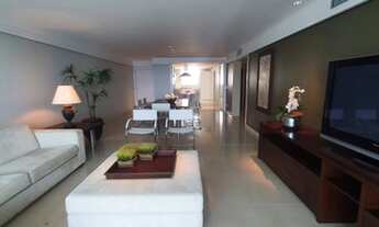 Imagem 2: BALNEáRIO CAMBORIú - Apartamento Padrão - Centro