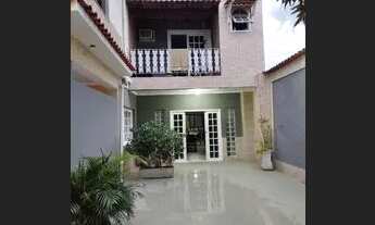 Imagem: VENDO EXCELENTE CASA DE 2 ANDARES EM NILÓPOLIS