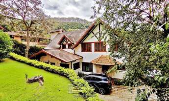 Imagem 3: Casa de condomínio para venda tem 305 metros quadrados com 4 quartos em Itaipava - Petrópo