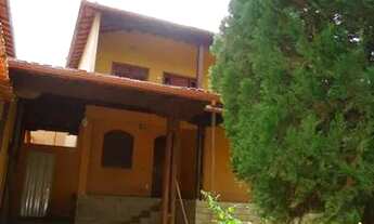 Imagem 2: Casa com 5 dormitórios à venda em Contagem