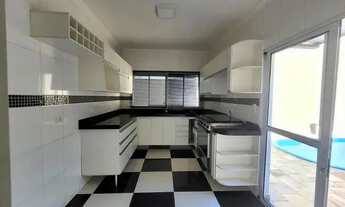 Imagem 6: Sobrado de Alto padrão com Piscina na melhor localização do Villa Branca