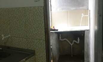 Imagem 3: VENDO CASA NO CENTRO BAIRRO LIRA COM 1 QUARTO 1 WC SALA QUINTAL