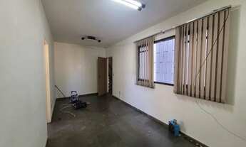 Imagem 2: Apartamento para aluguel possui 62 m2 com 03 quartos em Santa Mônica - Uberlândia - MG