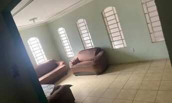 Imagem 4: Casa sobrado em Valparaíso de Goiás na Etapa B, seis quartos sendo seis suítes