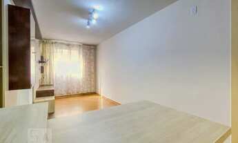 Imagem 2: Apartamento para Aluguel - Cristo Rei , 2 Quartos, 52 m2