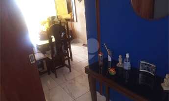 Imagem 4: Excelente apartamento claro e arejado, composto de sala ampla, dois dormitórios