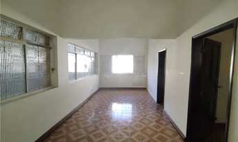 Imagem 4: Casa com 04 quartos amplos, 02 salas amplas e um terraço coberto. Excelente localização n