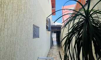 Imagem 3: Casa para venda com 3 dormitórios, sendo 1 suite, Parque das Flores - Taubaté - São Paulo