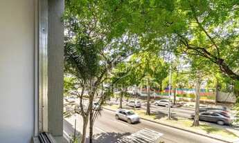 Imagem 4: Apartamento para venda com 64 metros quadrados com 2 quartos em Leblon - Rio de Janeiro