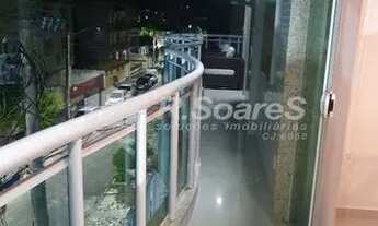 Imagem 3: Apartamento com três quartos sendo um suíte, em Vila Valqueire, Rua Recreio