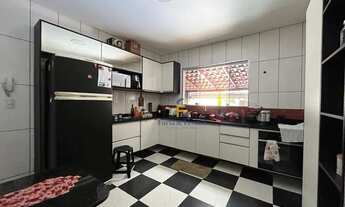 Imagem 5: Casa com 4 dormitórios à venda, 220 m² por R$ 890.000,00 - Aeroporto - Juiz de Fora/MG