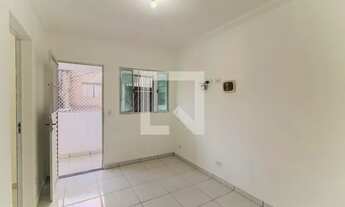 Imagem 3: Casa para Aluguel - Parque Reboucas, 2 Quartos, 38 m2