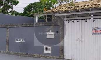 Imagem 7: Vendo casa com 3 quartos, edícula, no centro de São Pedro da Aldeia