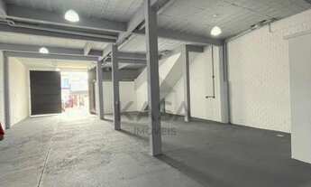 Imagem 7: Pavilhão reformado com 300m² de área total e 220m² de área privativa, 01 banheiro e vaga p