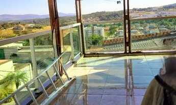 Imagem 2: Casa geminada com terraço