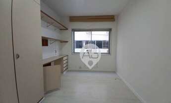 Imagem 3: Apartamento com 2 dormitórios à venda, 72 m² por R$ 990.000,00 - Leblon - Rio de Janeiro/R