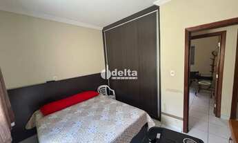 Imagem 2: Casa residencial disponível para venda no bairro Roosevelt em Uberlândia-MG