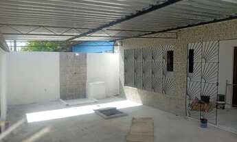 Imagem 3: Casa ampla para alugar em Pau Amarelo - 3 quartos, 2 vagas garagem e quintal