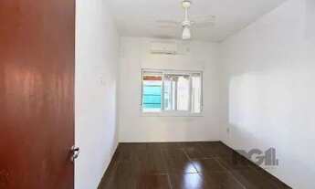 Imagem 16: Casa em Porto Alegre, no bairro Aberta dos Morros, com 2 dormitório(s), e 2 banheiros, à v