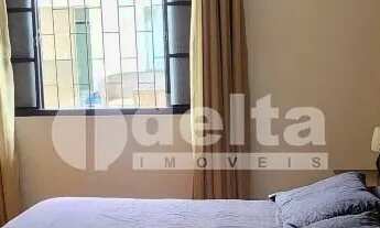 Imagem 5: Casa residencial disponível para locação e venda no bairro Jardim Karaíba em Uberlândia-MG