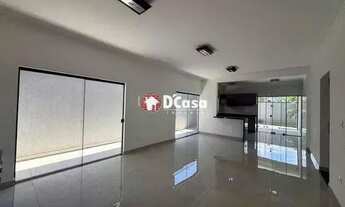 Imagem 3: Imóvel para aluguel tem 185 metros quadrados com 3 quartos em Areão - Taubaté - SP