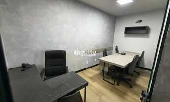 Imagem 4: Casa comercial TOTALMENTE MOBILIADA com 9 salas disponível para locação no bairro Segismun