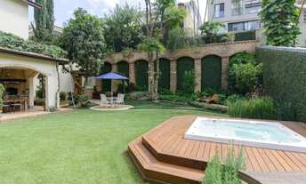 Imagem 2: Abaixo do valor - Casa em Estilo Toscano no Residencial 4 - Com vista para Mata Preservada