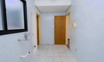 Imagem 7: Apartamento no Centro de Pelotas com 88m², 2 dormitórios, 2 salas e sacada. Andar alto, be