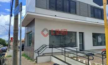 Imagem 2: Excelente imóvel para locação com salão amplo, próximo à Av. Nações Unidas e Av. Rodrigues