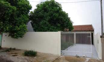 Imagem 2: Casa para Venda em Londrina, Residencial Abussafe, 3 dormitórios, 1 suíte, 2 banheiros, 2