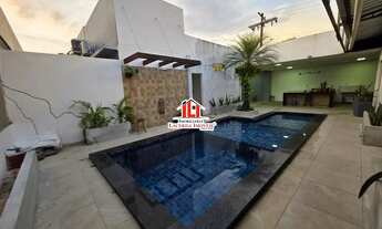 Imagem 3: Condomínio Reserva das Flores / Casa com 4 quartos sendo 1 suíte master com hidro, closet